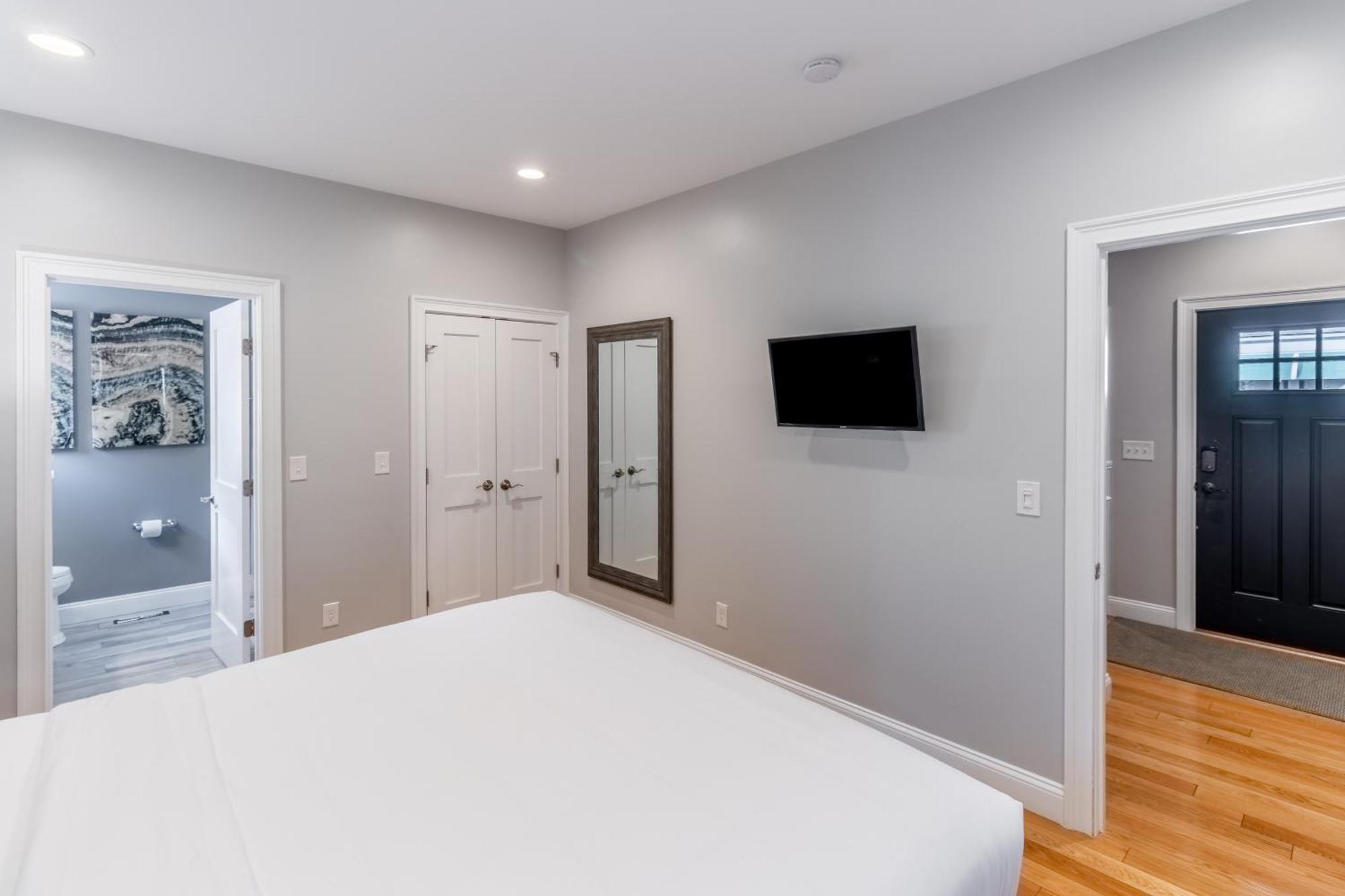 The Newport Lofts - 595 Thames Street Villa Exterior photo