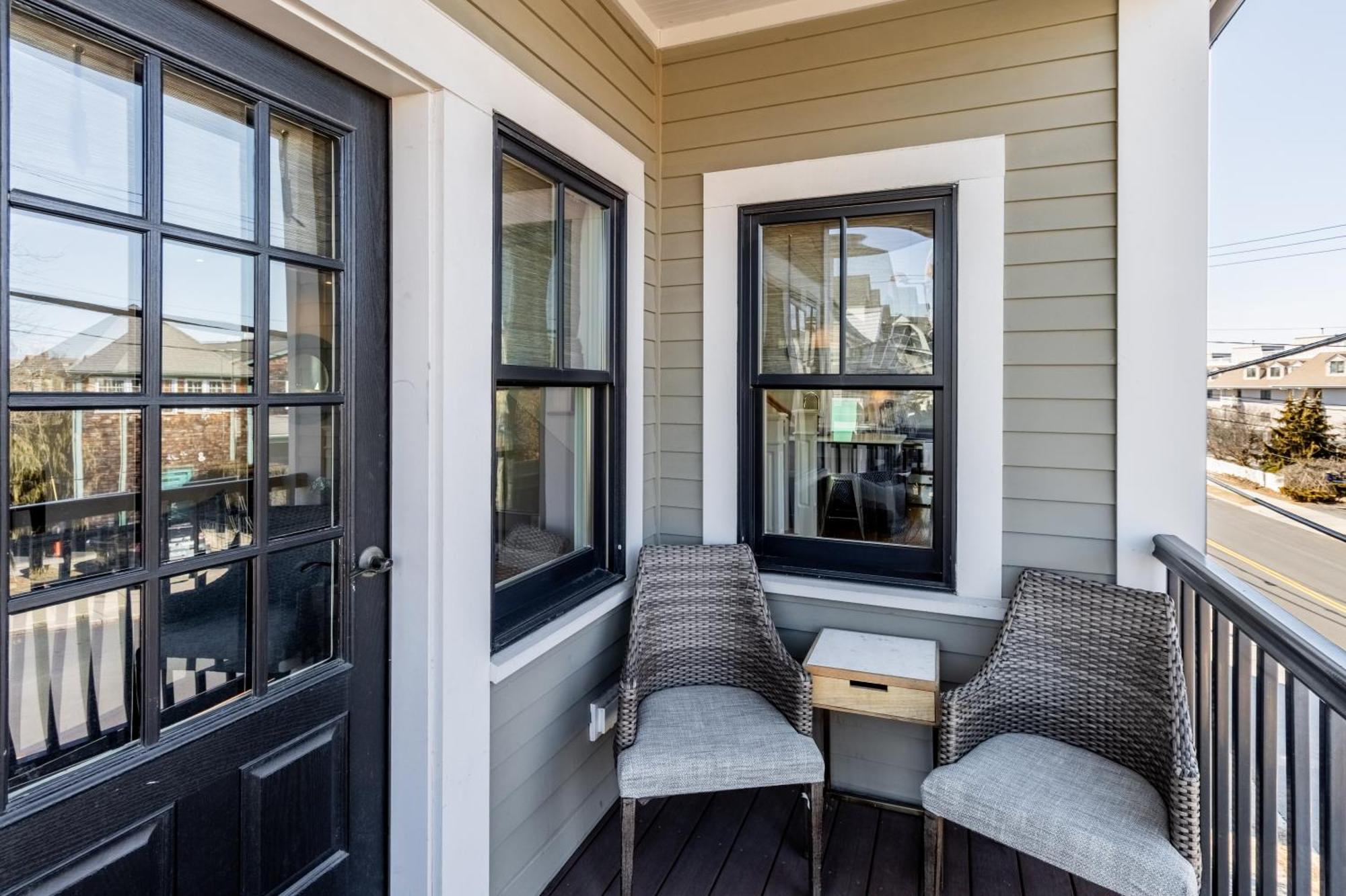 The Newport Lofts - 595 Thames Street Villa Exterior photo