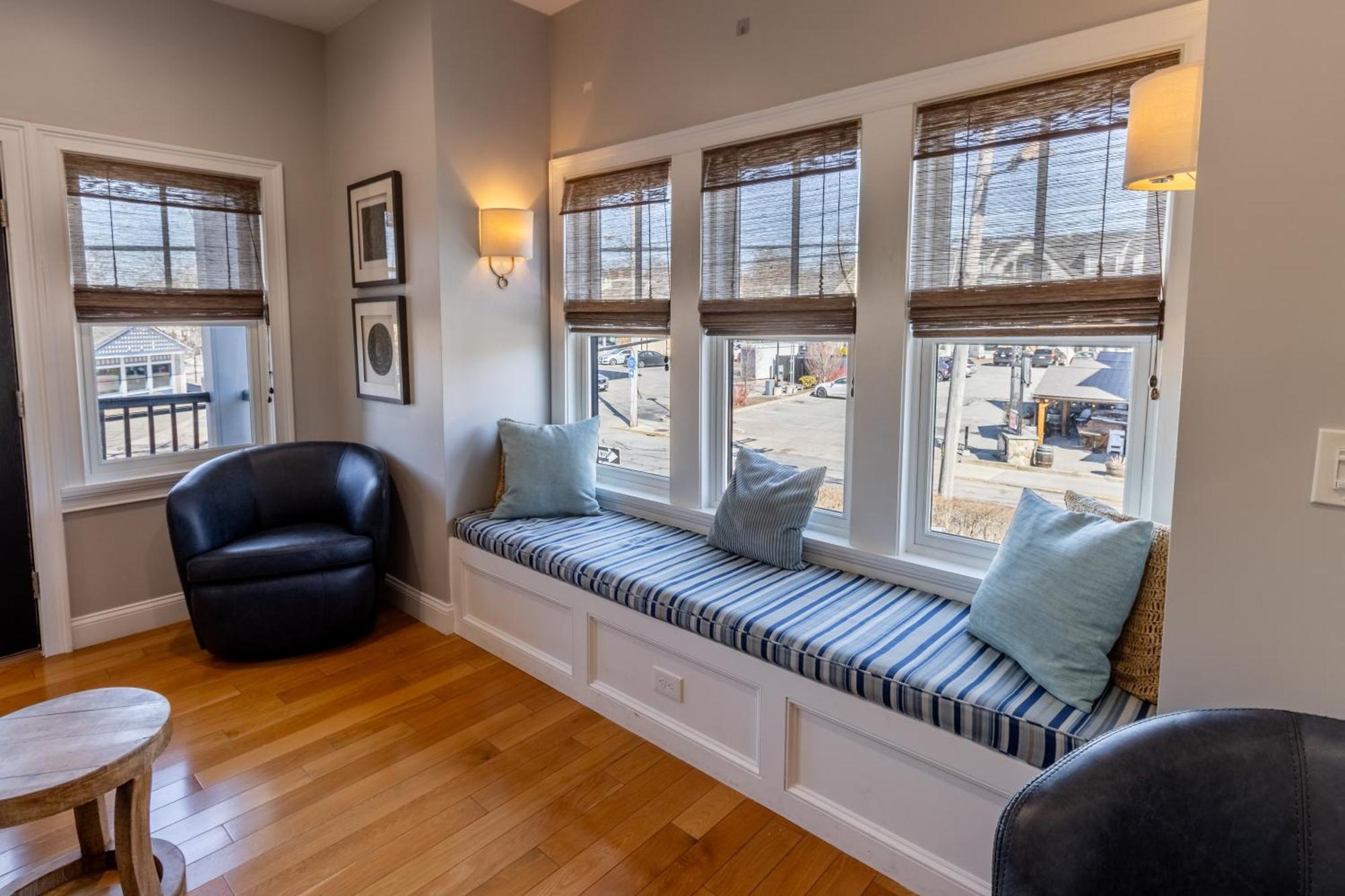 The Newport Lofts - 595 Thames Street Villa Exterior photo